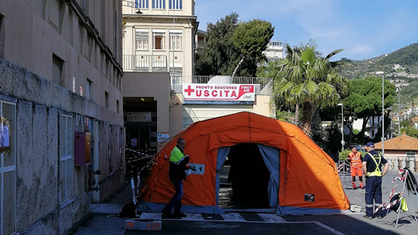 tenda triage covid 19 pronto soccorso